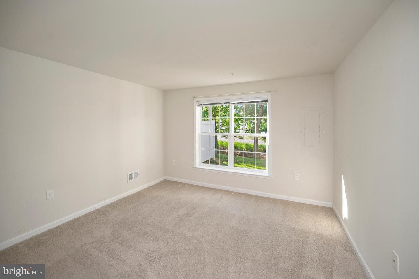 144 Castle Hill Drive photo 37