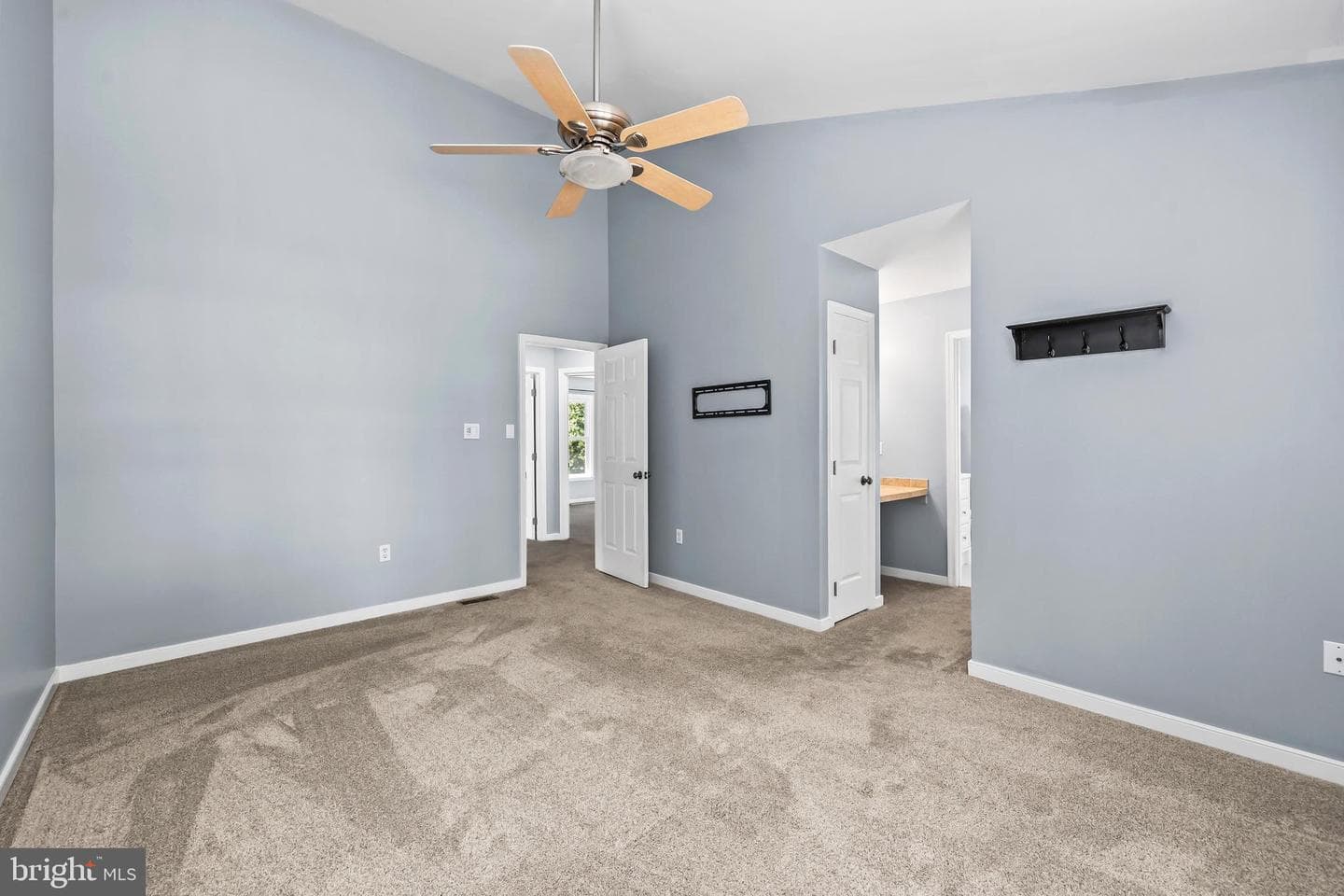 44 Kelly Way photo 21