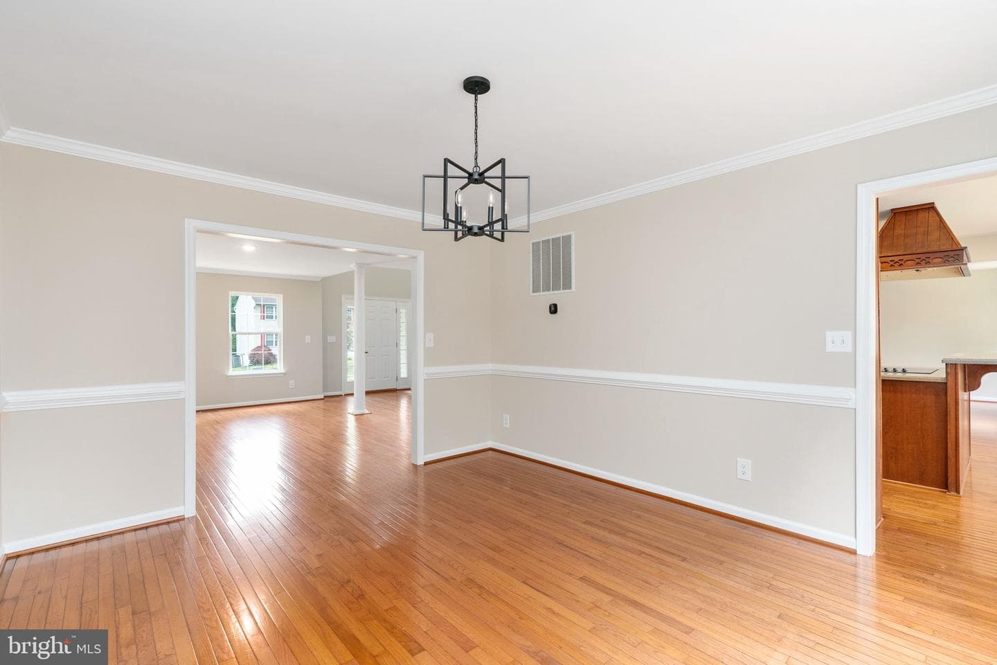 60 Saint Roberts Dr photo 9