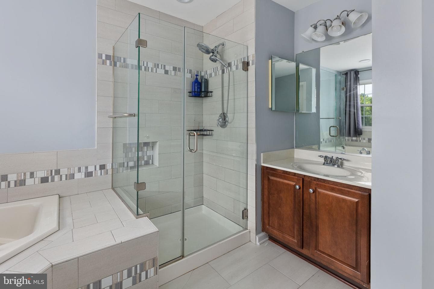 8 Saint Richards Court photo 52
