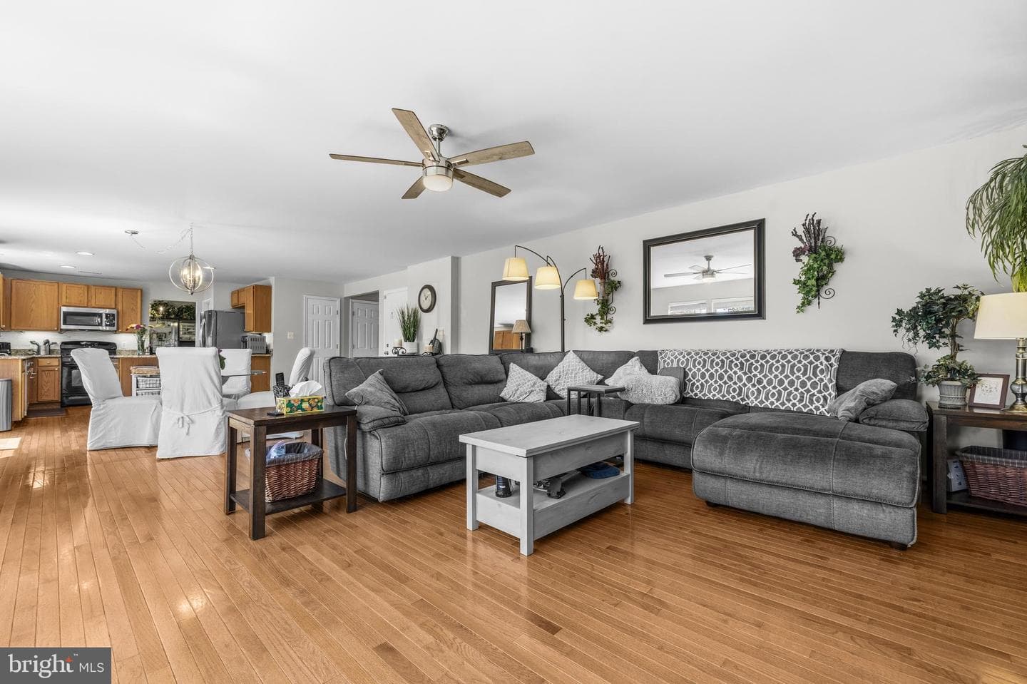9 Kinser Way photo 5