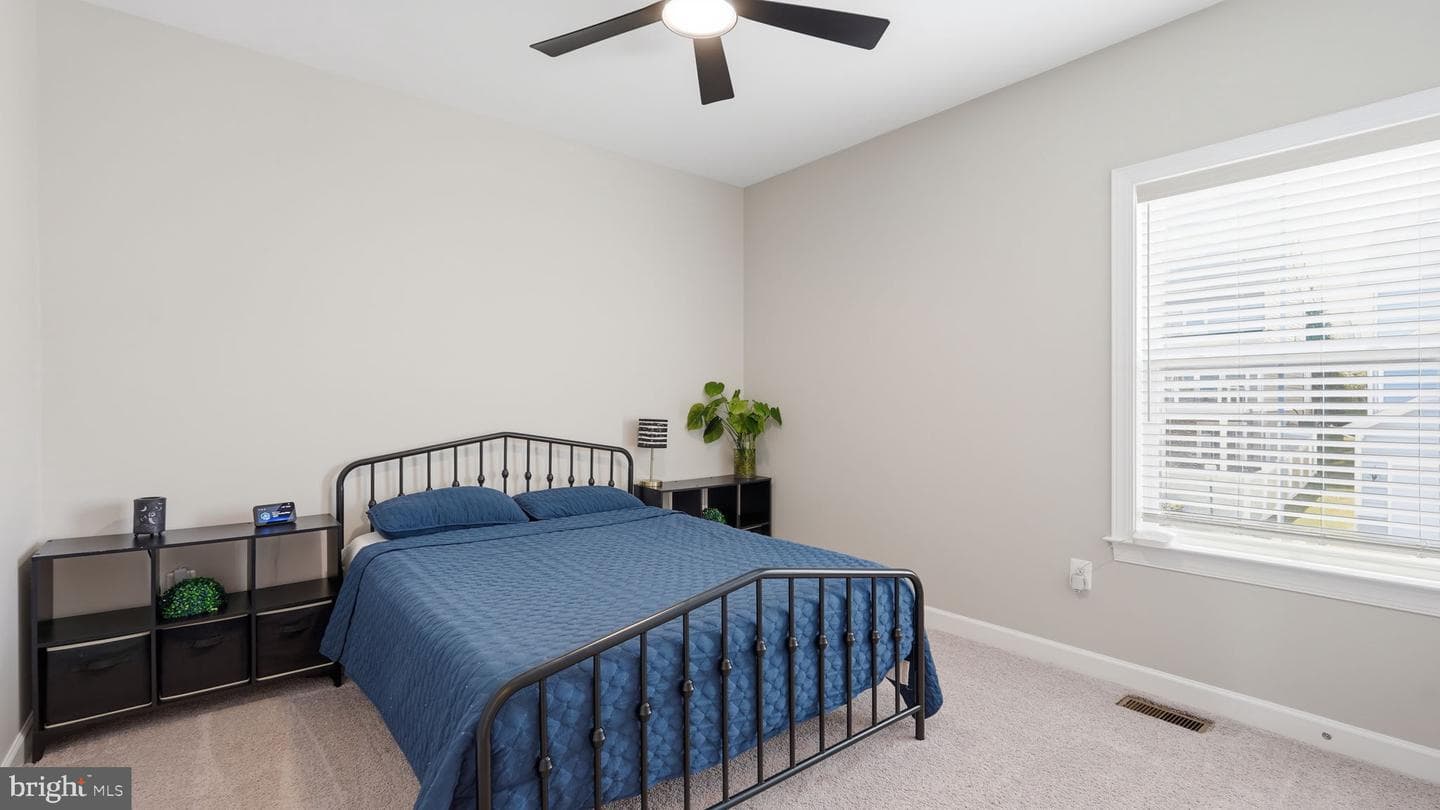 425 Alder Dr photo 33