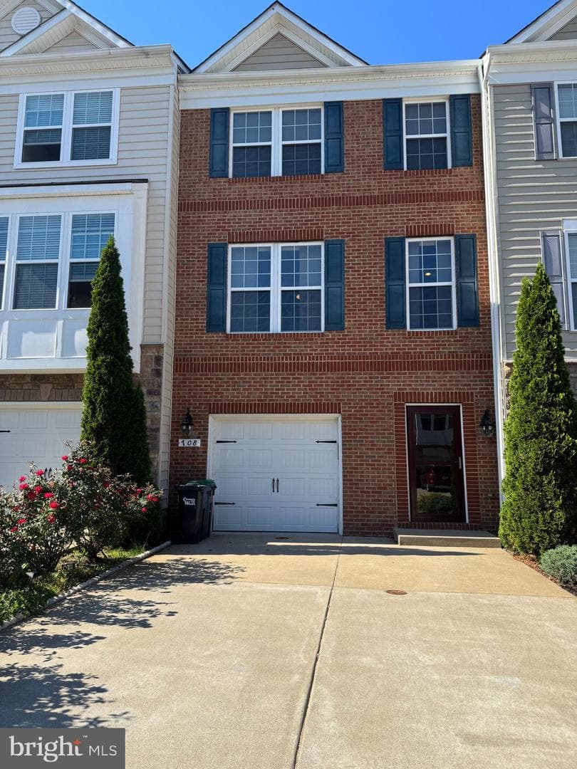 708 Bunker Lane