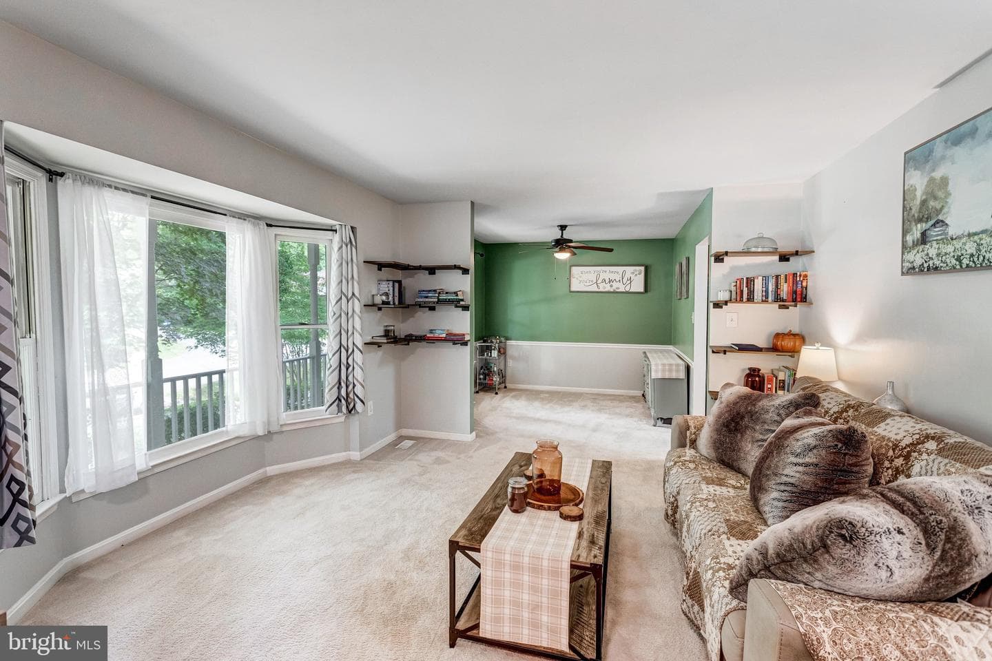 2051 Farragut Drive photo 6