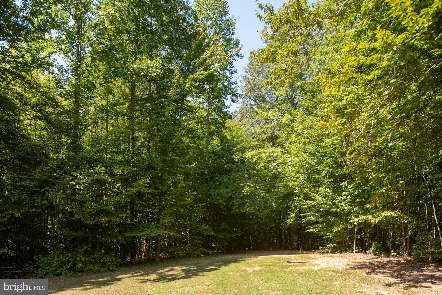 425 Wakerobin Drive photo 101