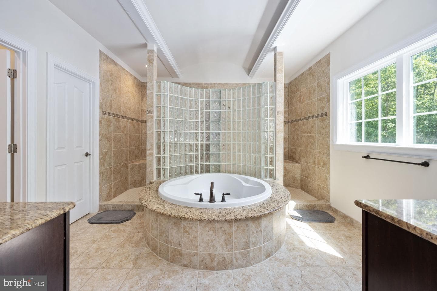 425 Wakerobin Drive photo 57
