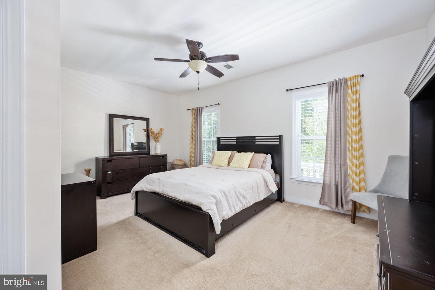 425 Wakerobin Drive photo 60