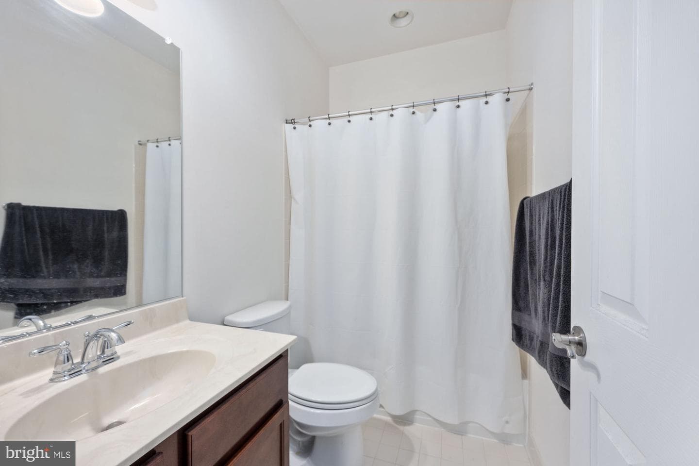 425 Wakerobin Drive photo 62