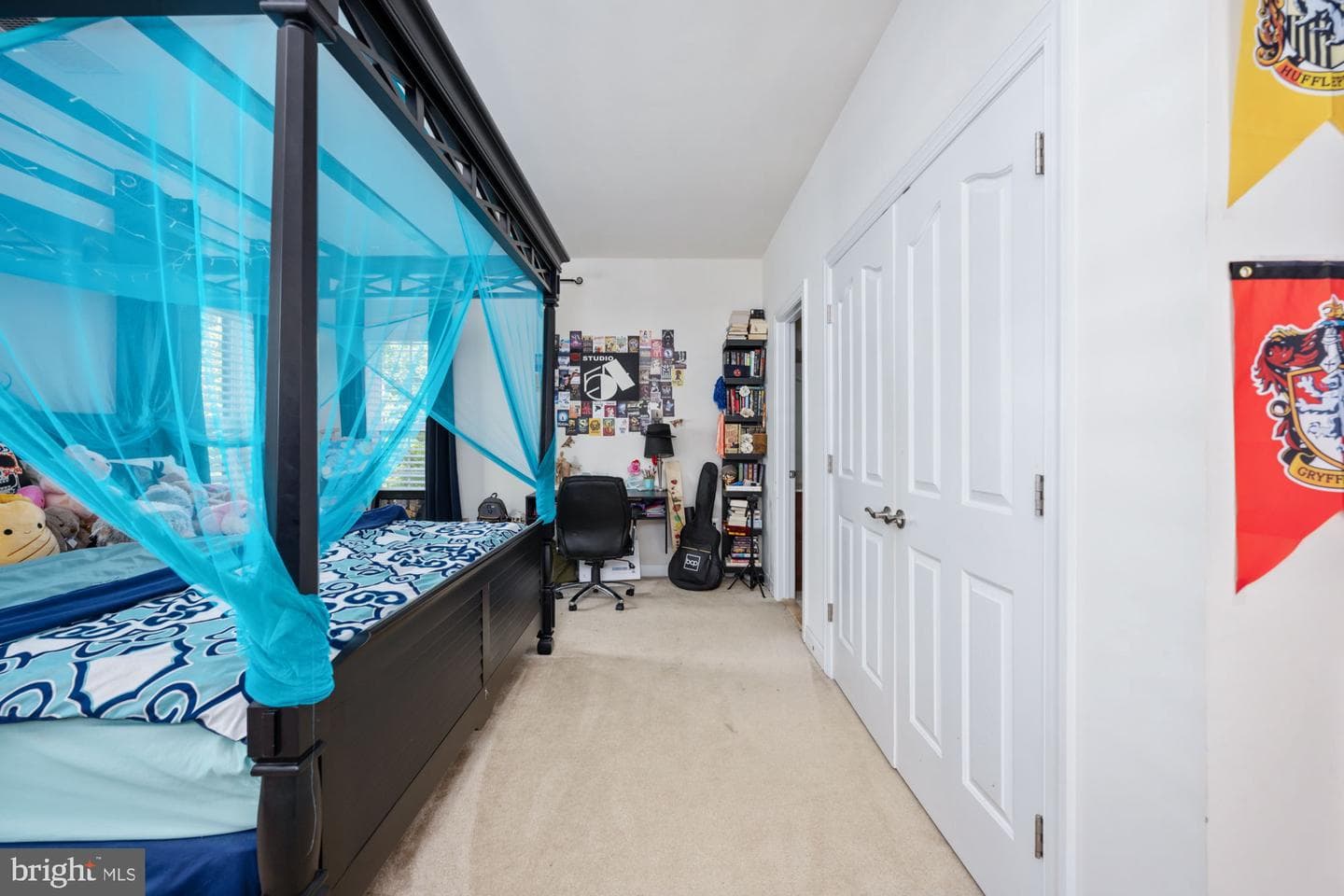 425 Wakerobin Drive photo 69