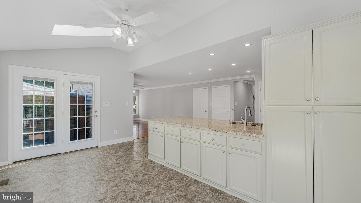 153 Basalt Drive photo 5