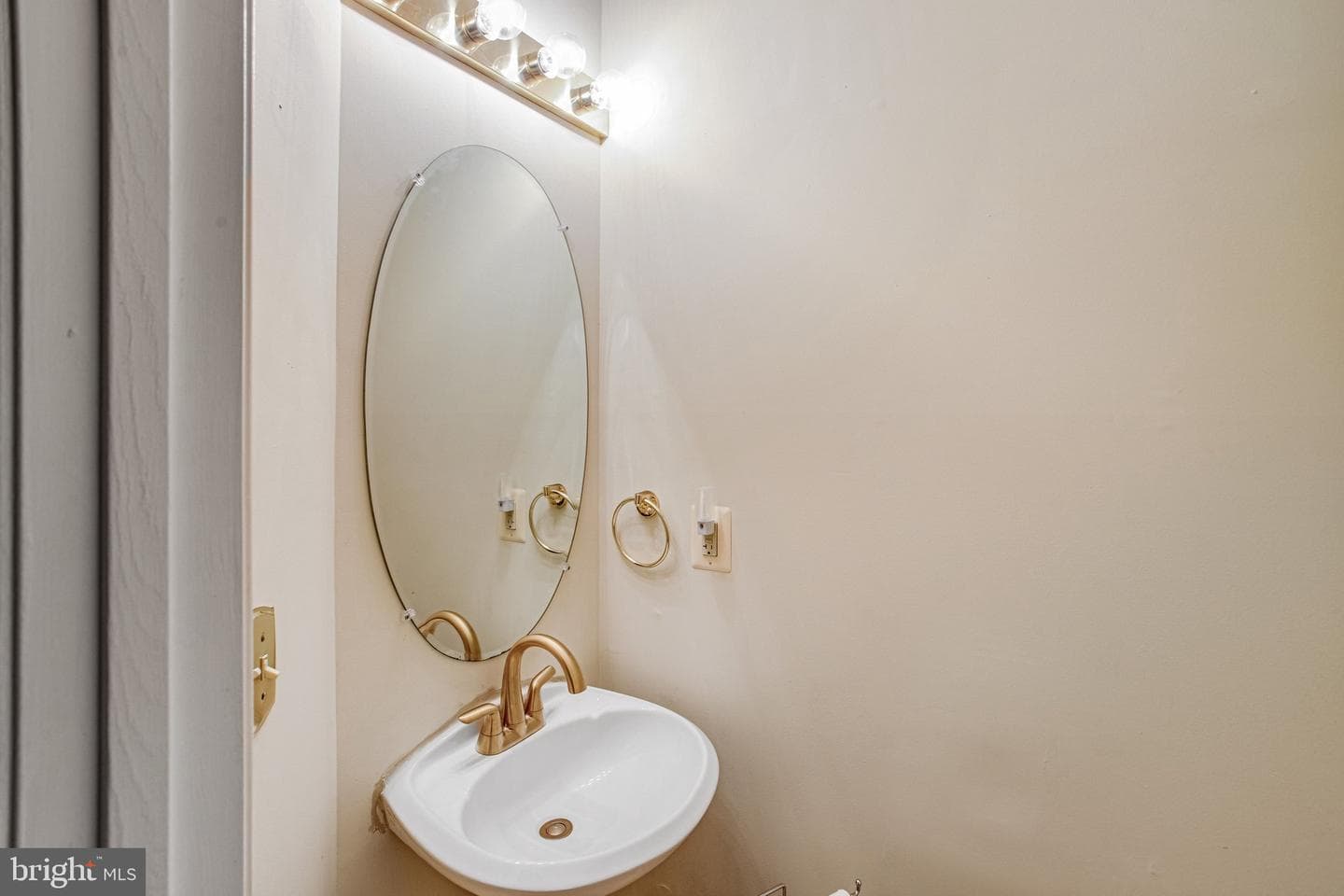 40 Catherine Lane photo 8