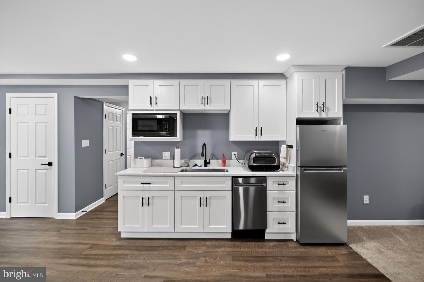18 Cedarview Court photo 4