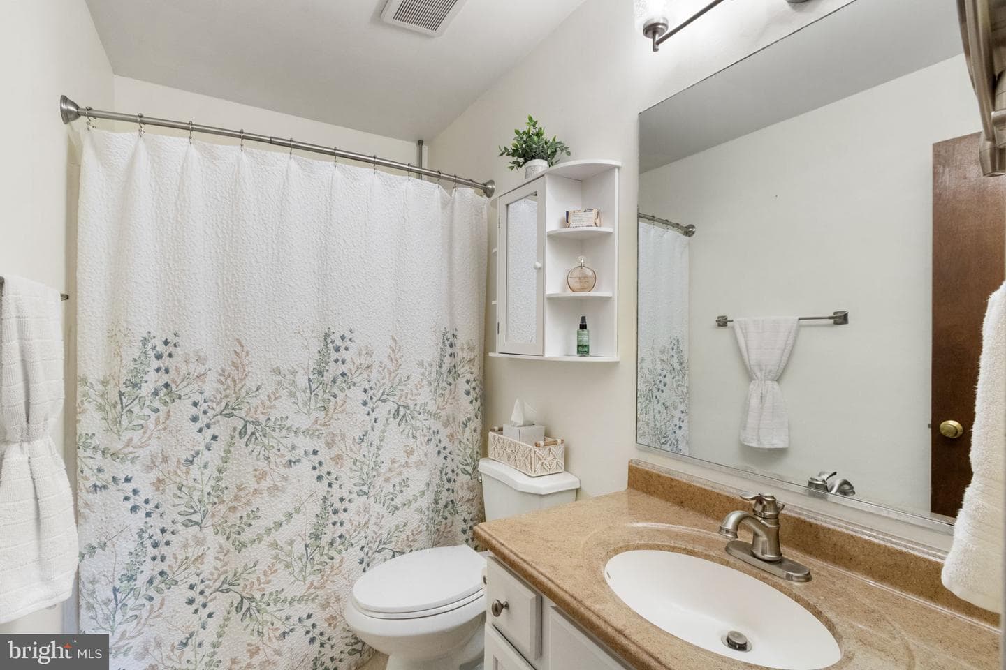 131 Matthew Court photo 21