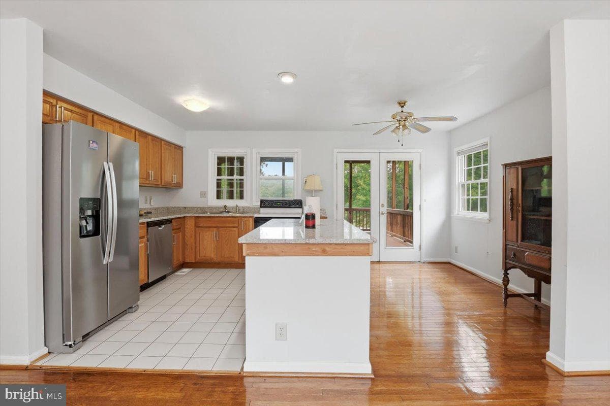1022 Lakeview Drive photo 10