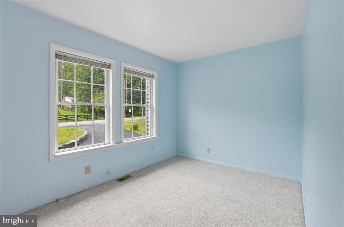 1022 Lakeview Drive photo 17