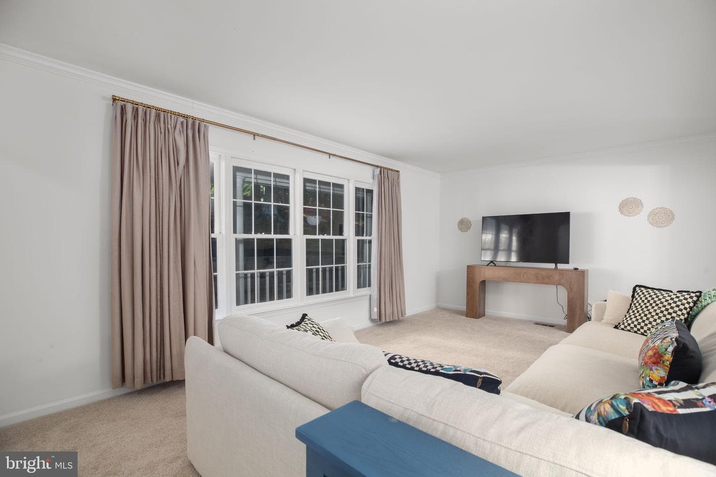 302 Commodore Cove photo 8