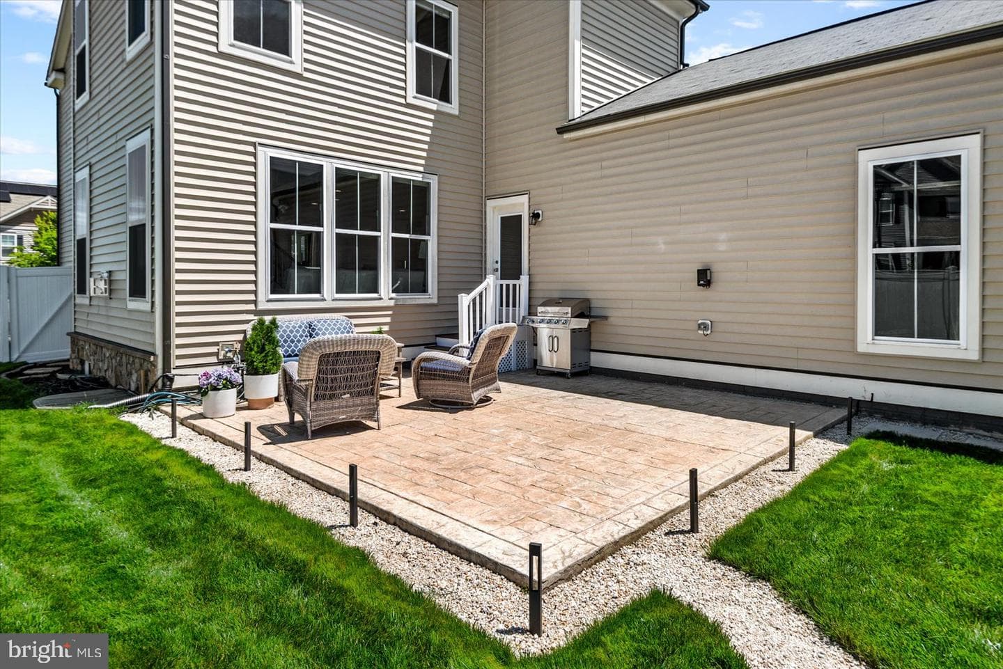 200 Hosta Way photo 59