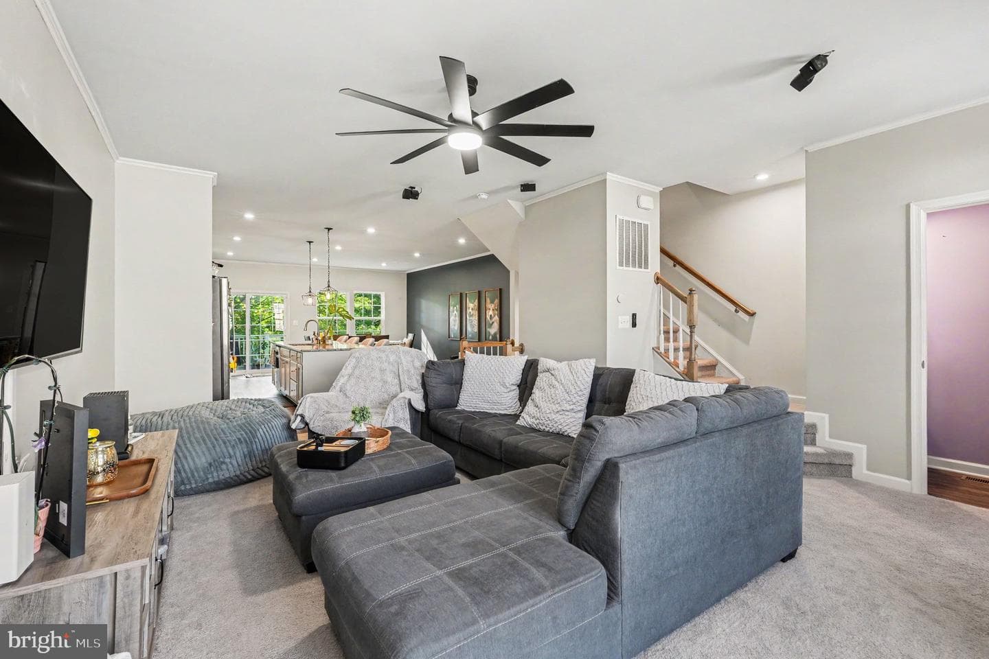 606 Landing Drive photo 14