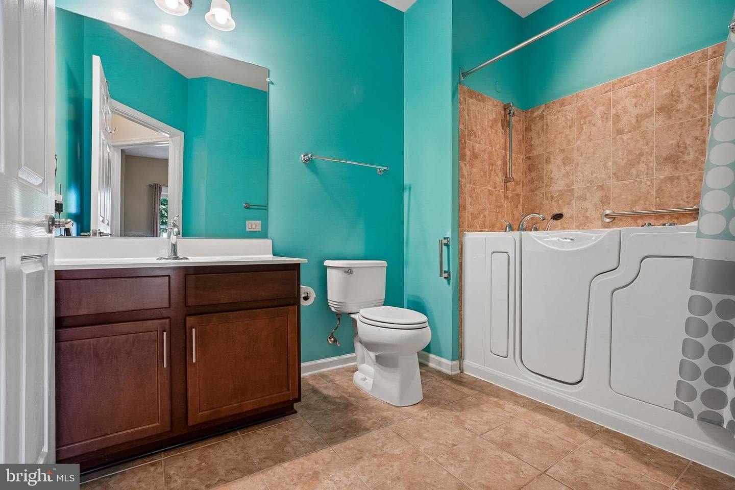 165 Hyannis Place photo 36