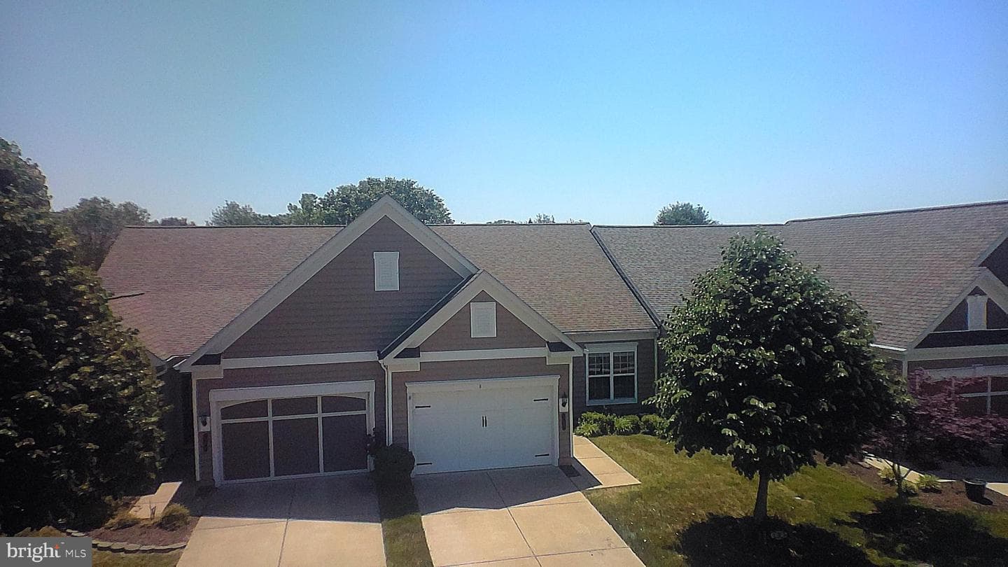 165 Hyannis Place photo 37