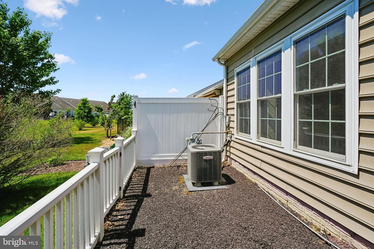 165 Hyannis Place photo 8