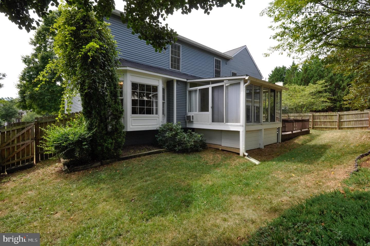 17 Sydney Lane photo 5
