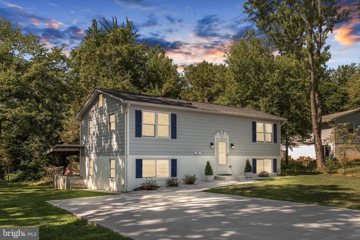 303 Via De Rosa Dr photo 1