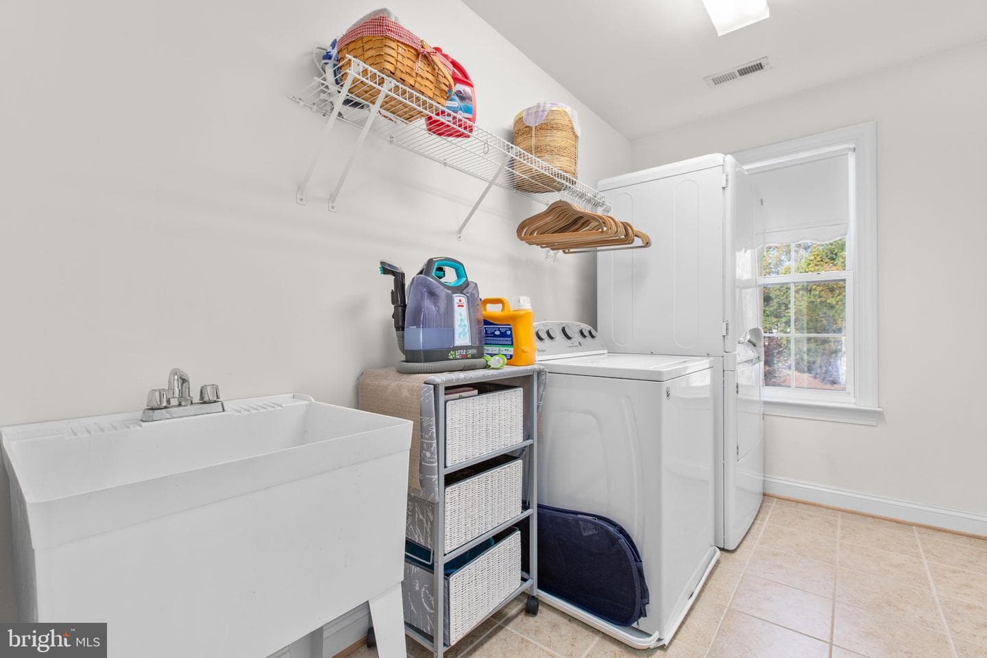 425 Gentle Breeze Circle photo 31