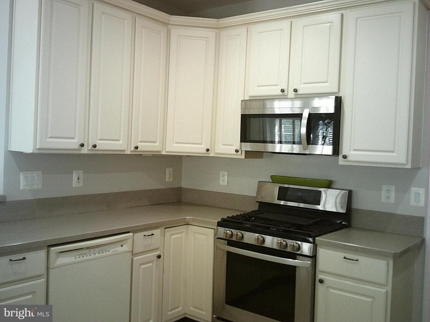 4 Carson Drive photo 15