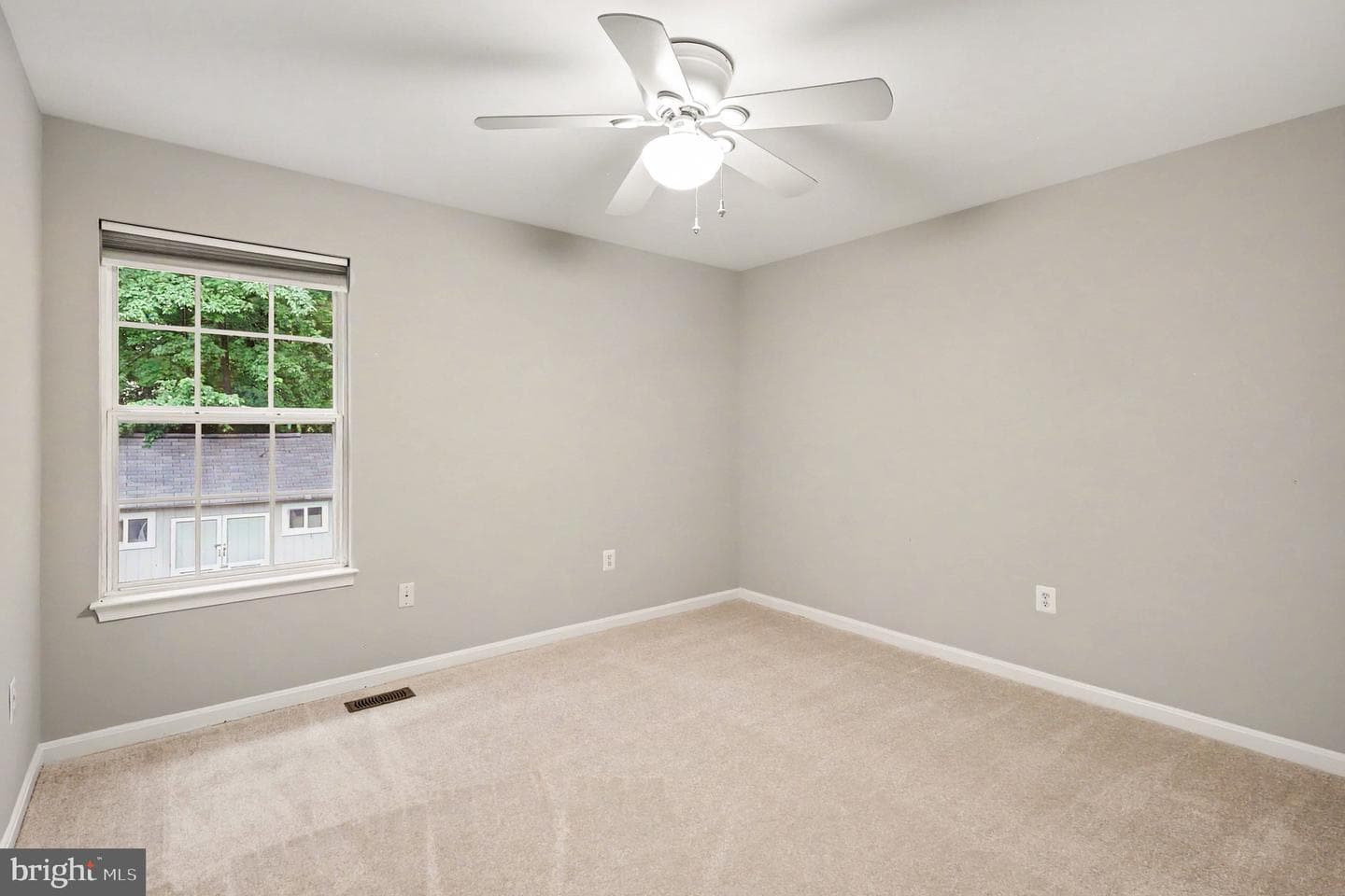 67 Cardinal Forest Drive photo 12