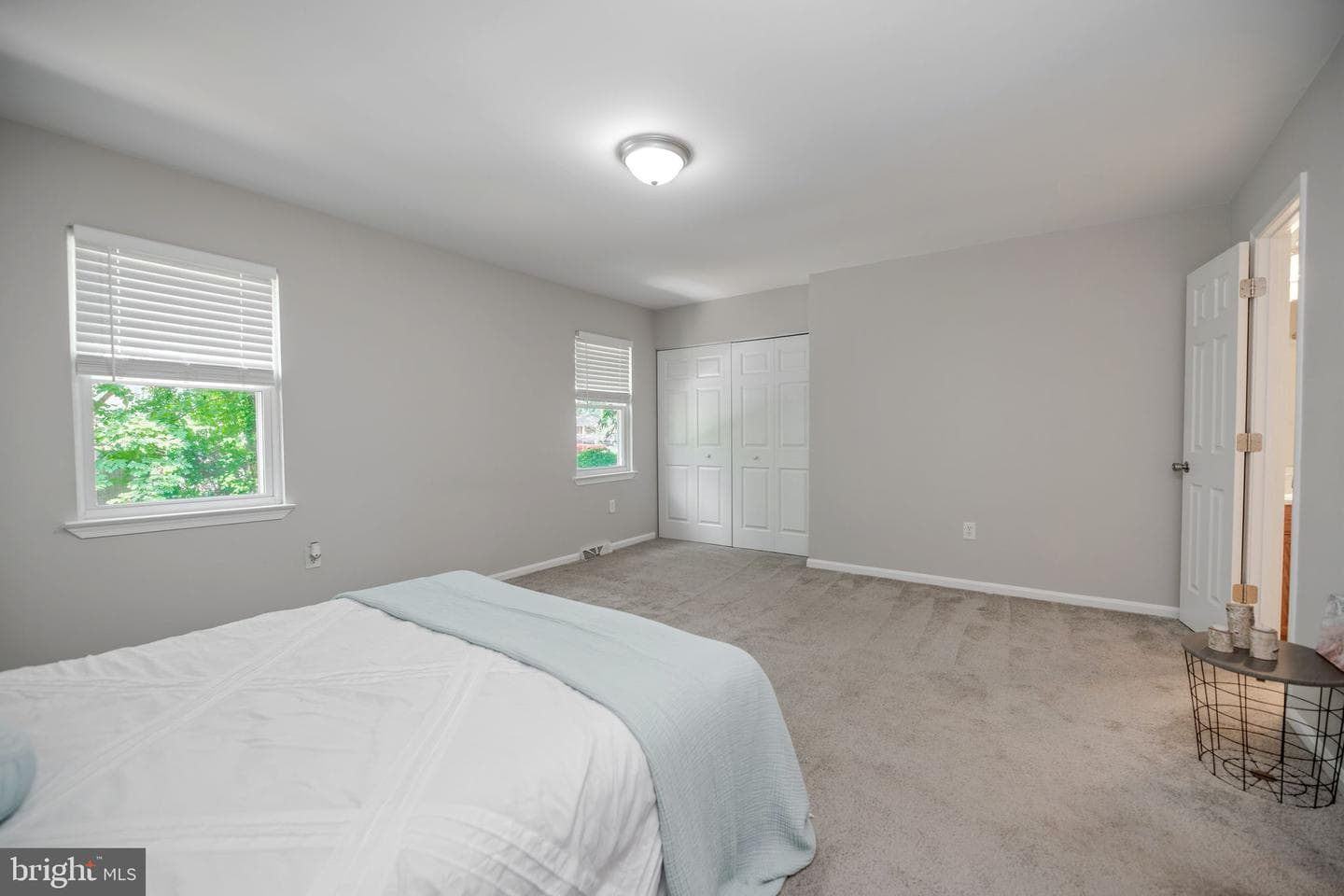 1229 Thomas Jefferson Place photo 27