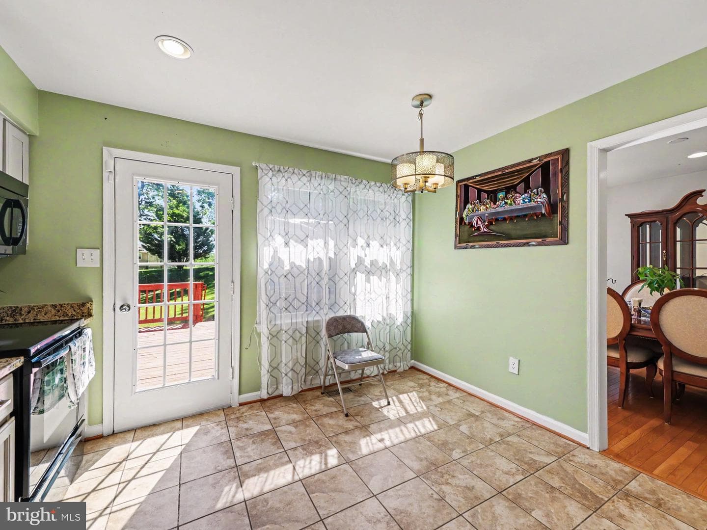 8 B Vue Avenue photo 8