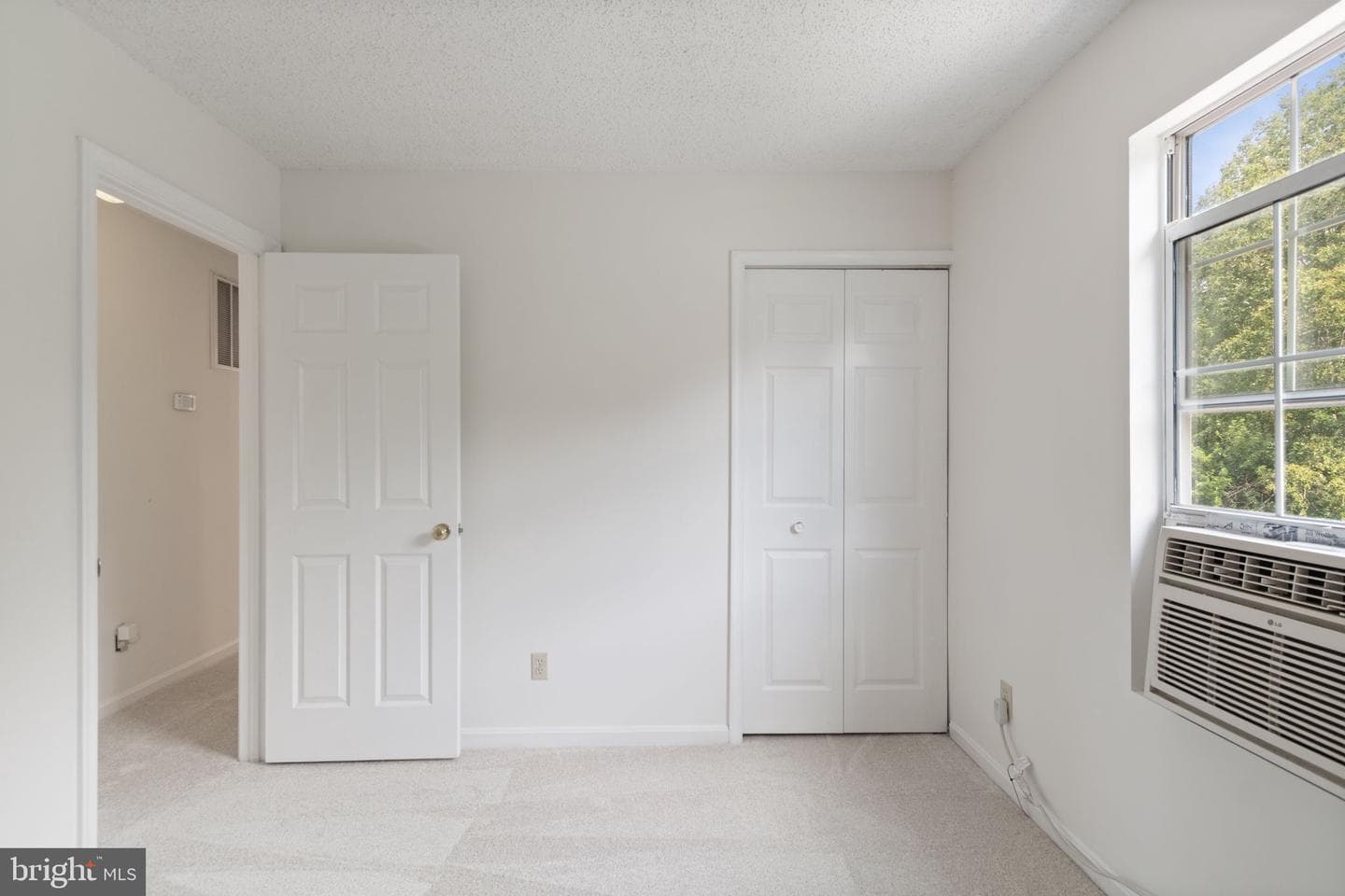 19 Puritan Pl photo 21