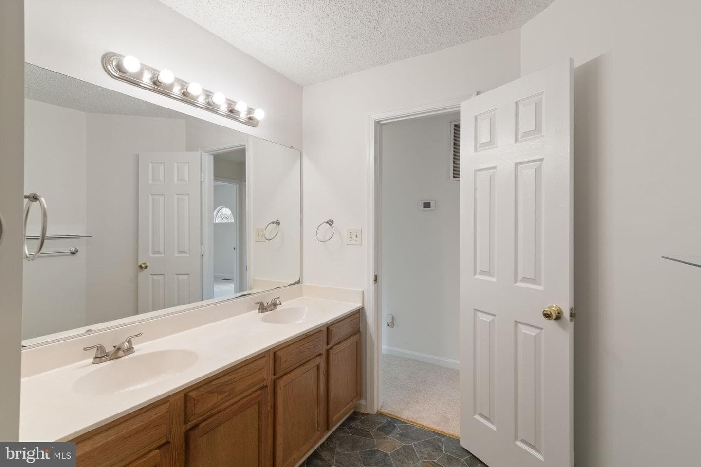 19 Puritan Pl photo 23