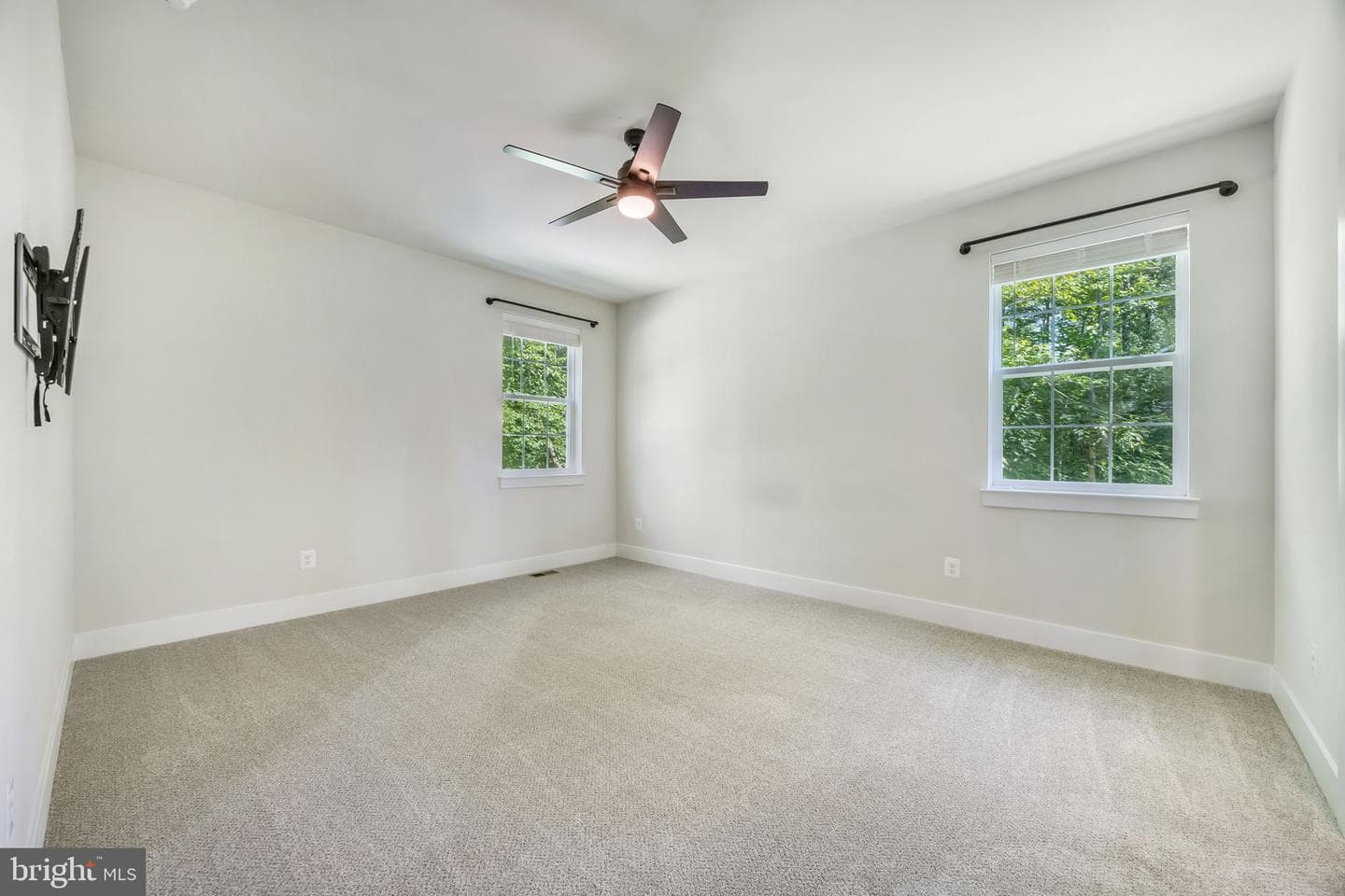 626 Long Meadow Drive photo 8