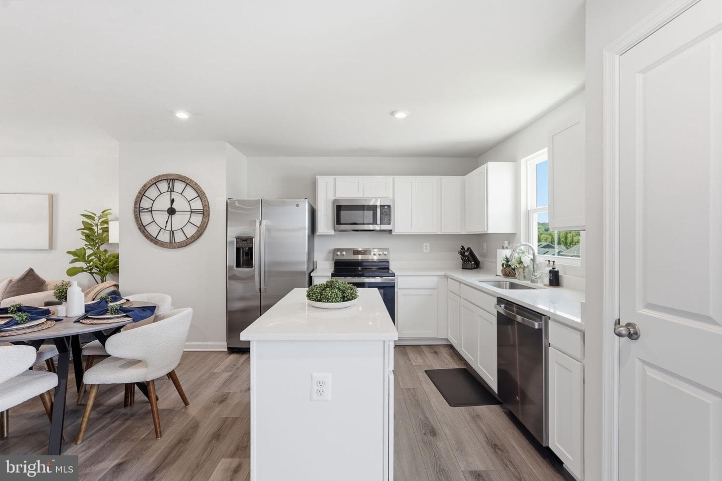 1704 Nebula Lane photo 10
