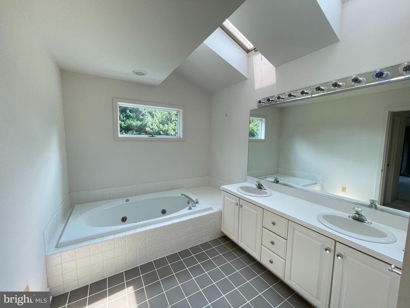 26 Cannon Bluff Drive photo 13