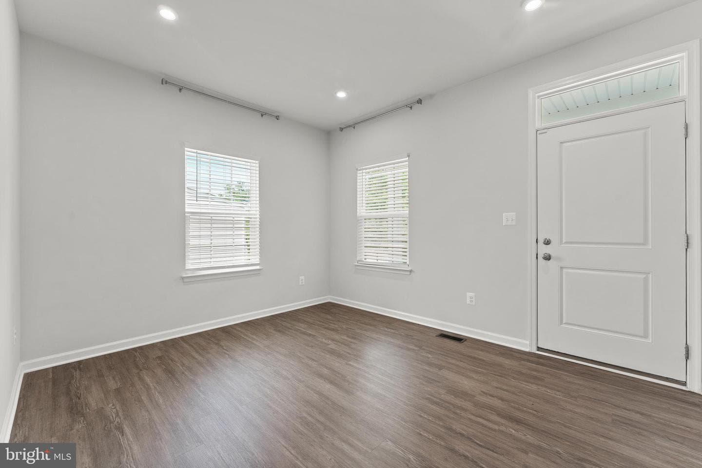 124 Brooke Village Drive photo 3