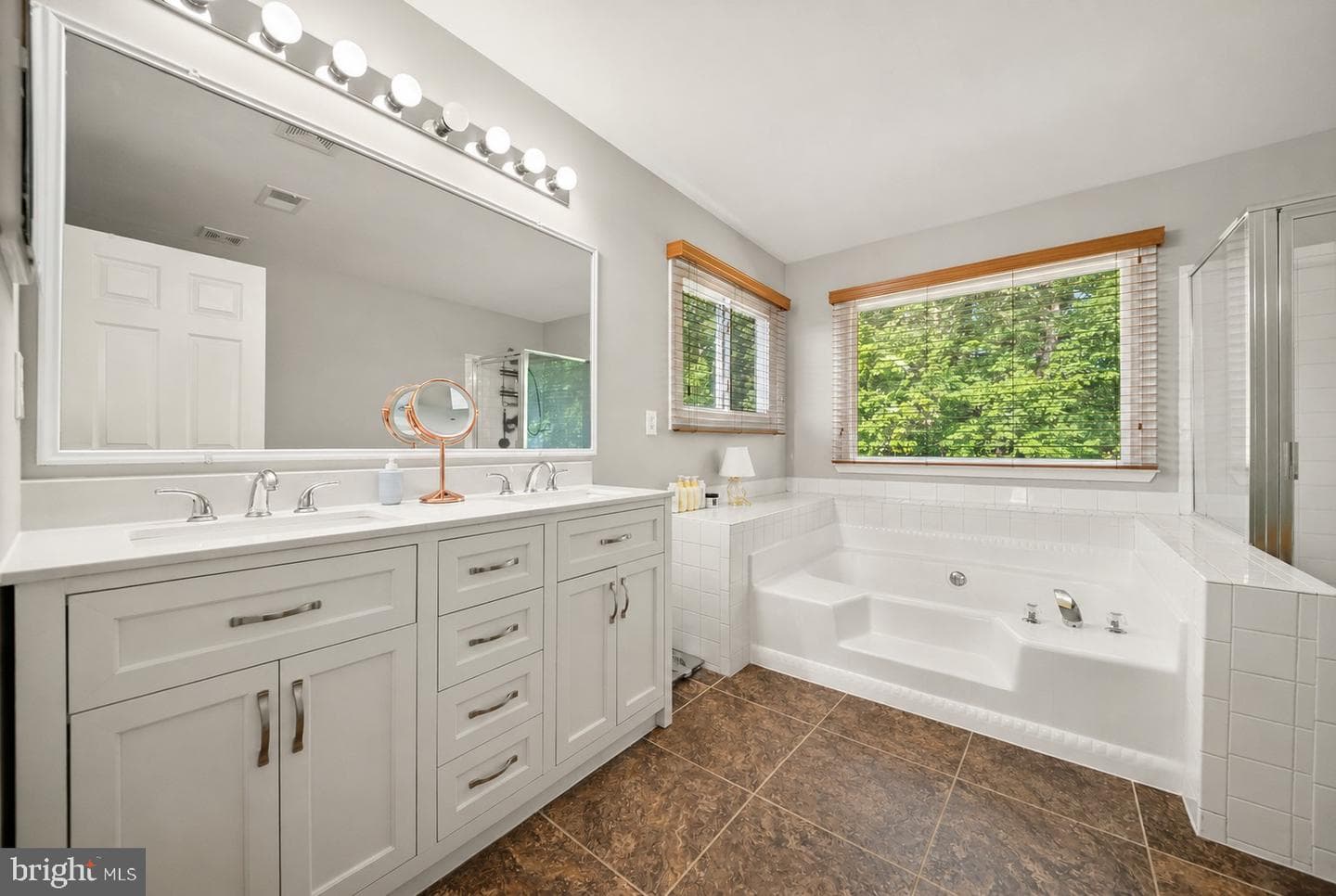 8 Willow Glen Court photo 26