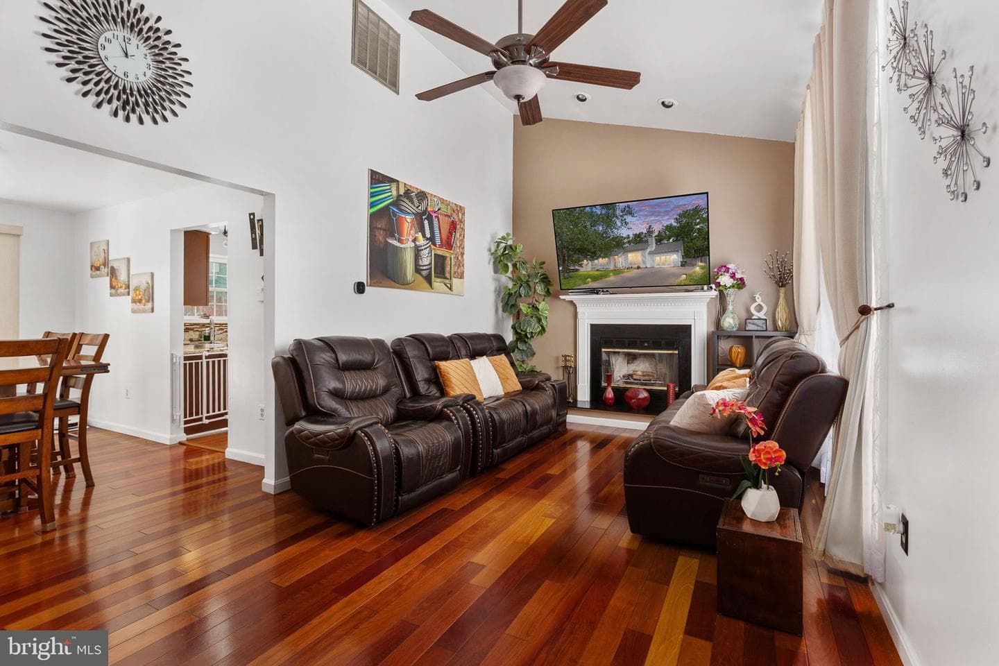 14 Thornberry Lane photo 3
