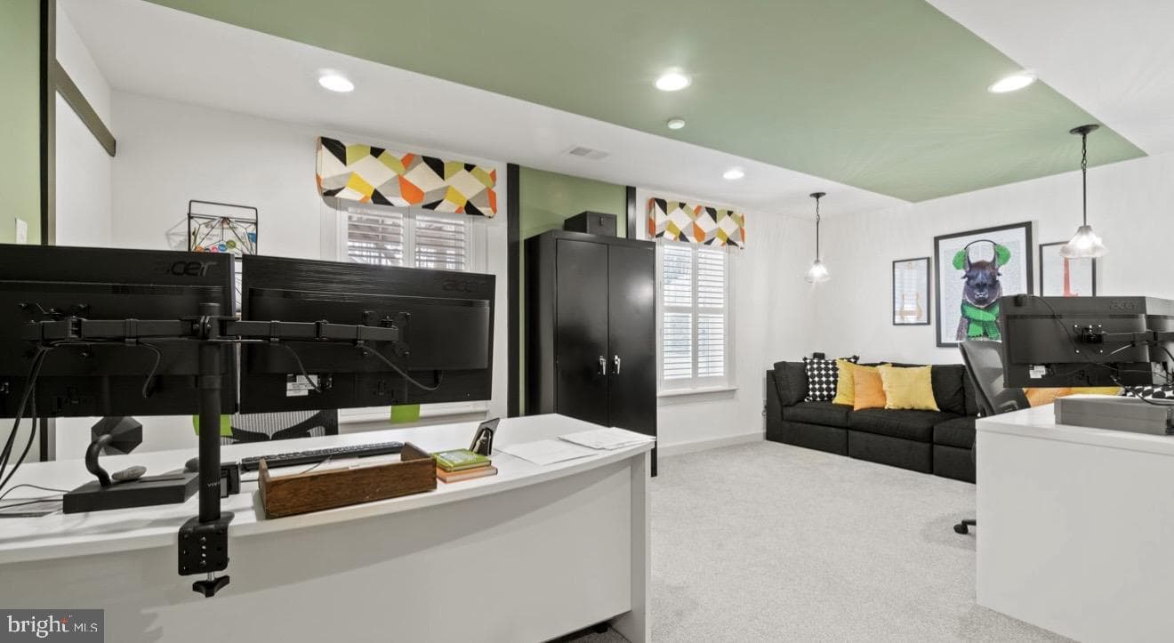 120 Perth Drive photo 32