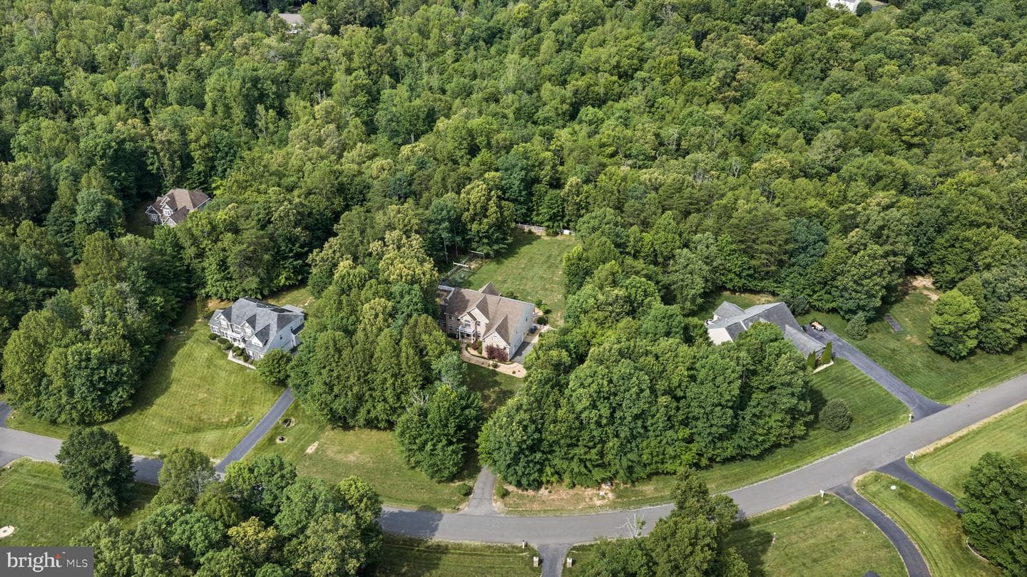 32 Mills Hollow Drive photo 62