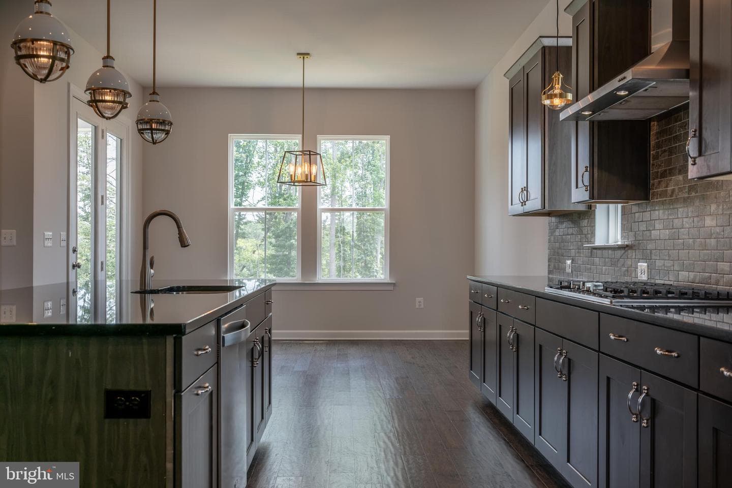 200 Petunia Way photo 17