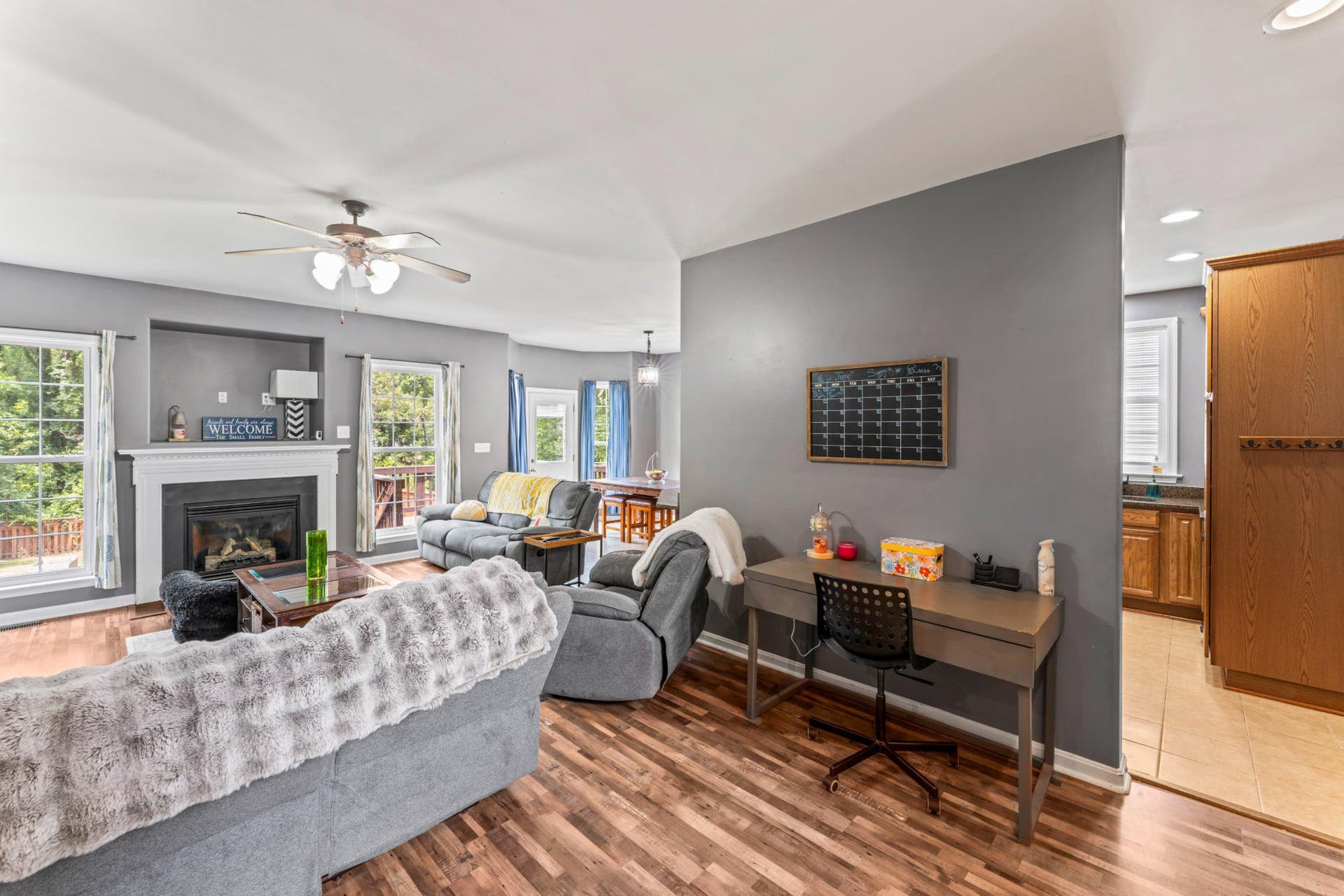 1015 Julian Drive photo 11