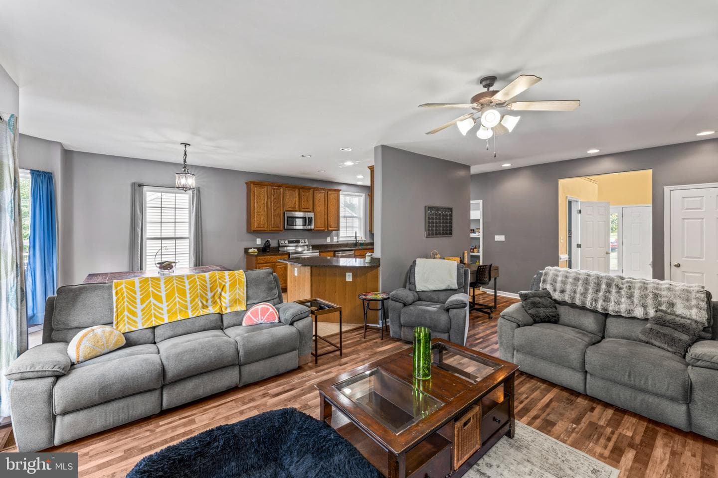 1015 Julian Drive photo 12