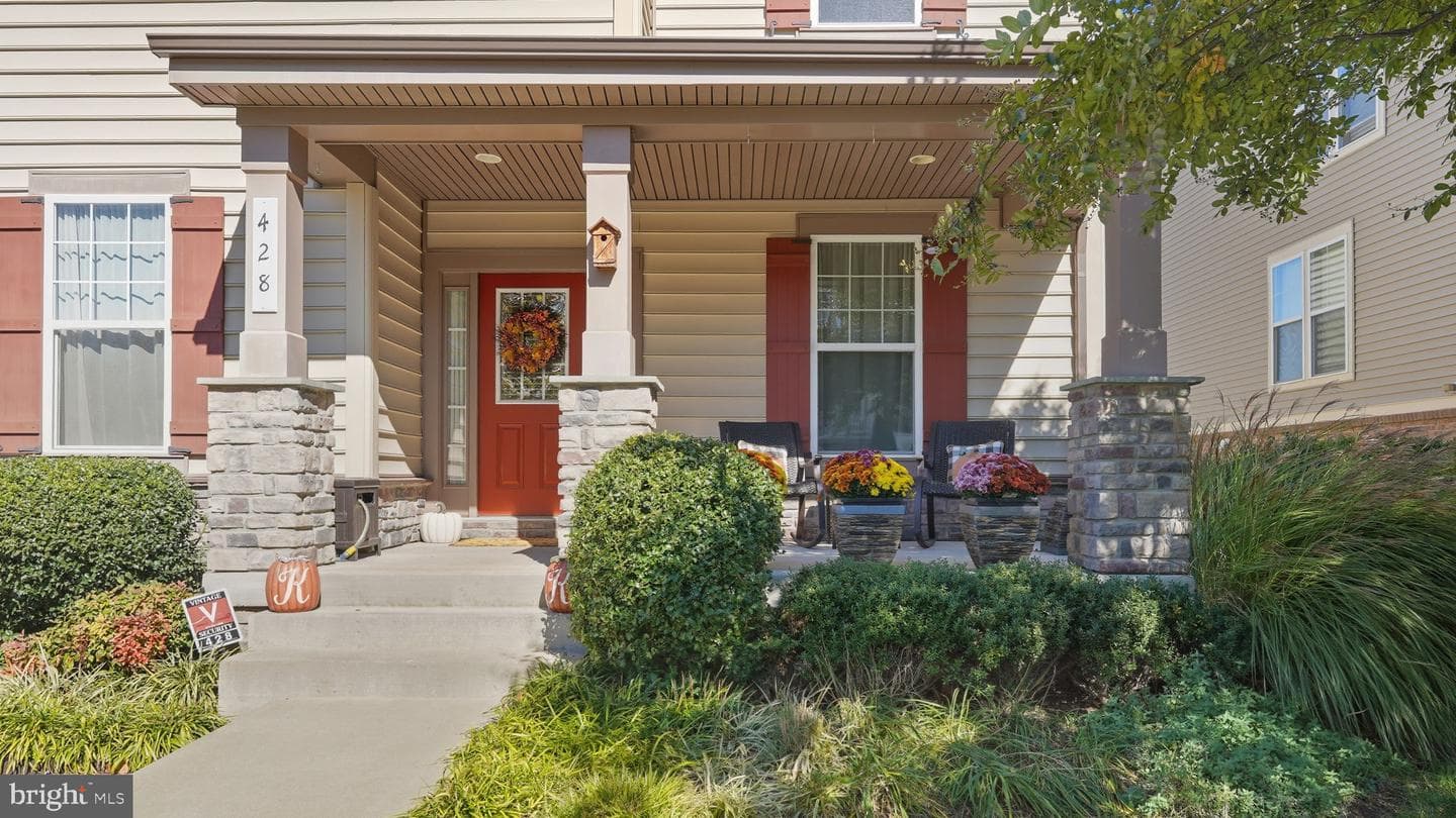 428 Alder Drive photo 4