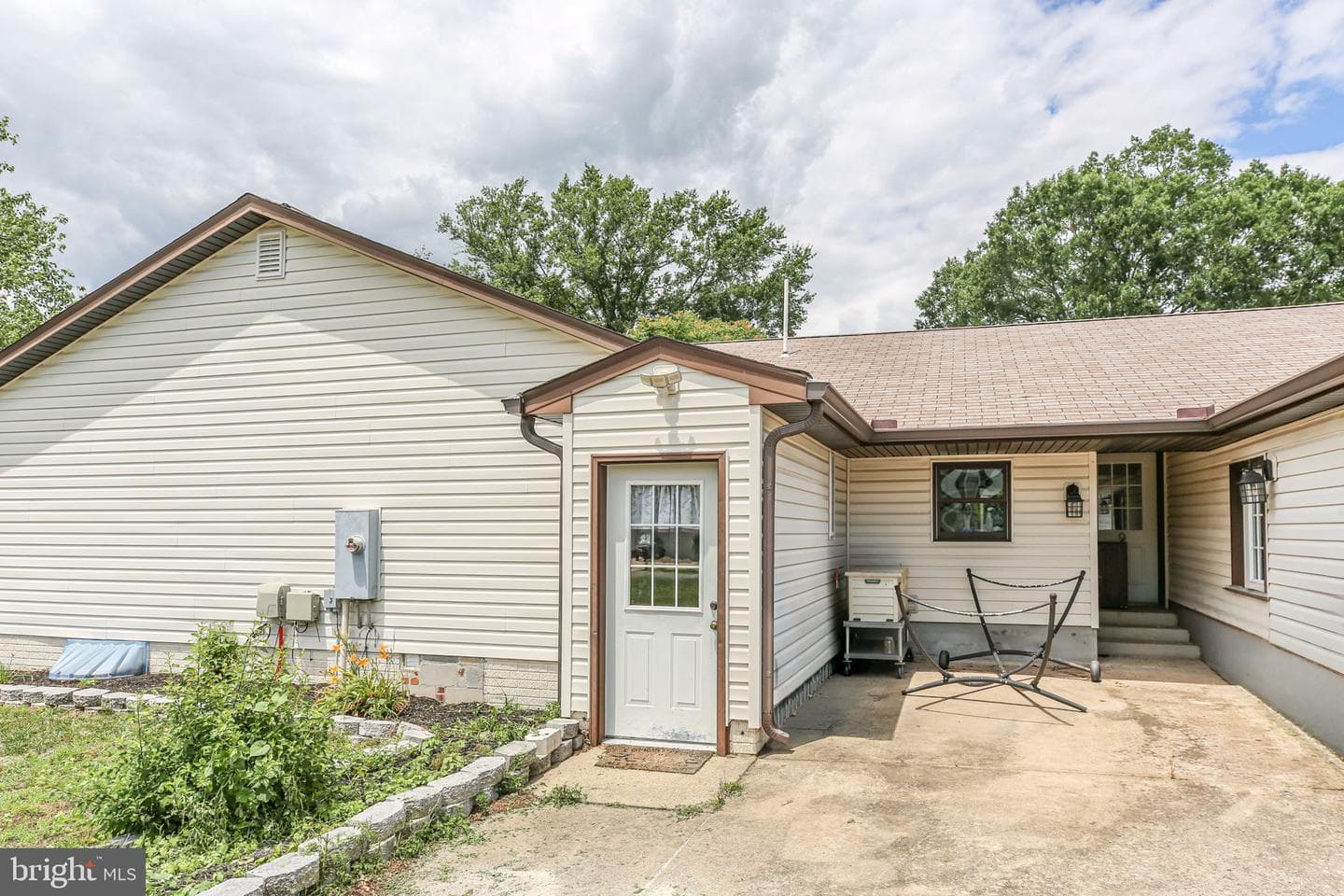 808 Cresthill Road photo 43