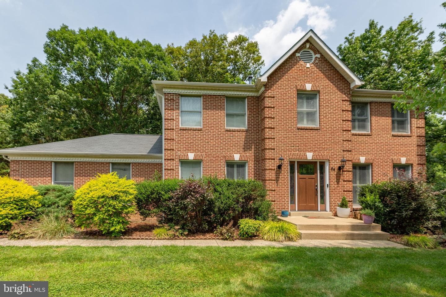 96 Holly Circle photo 6