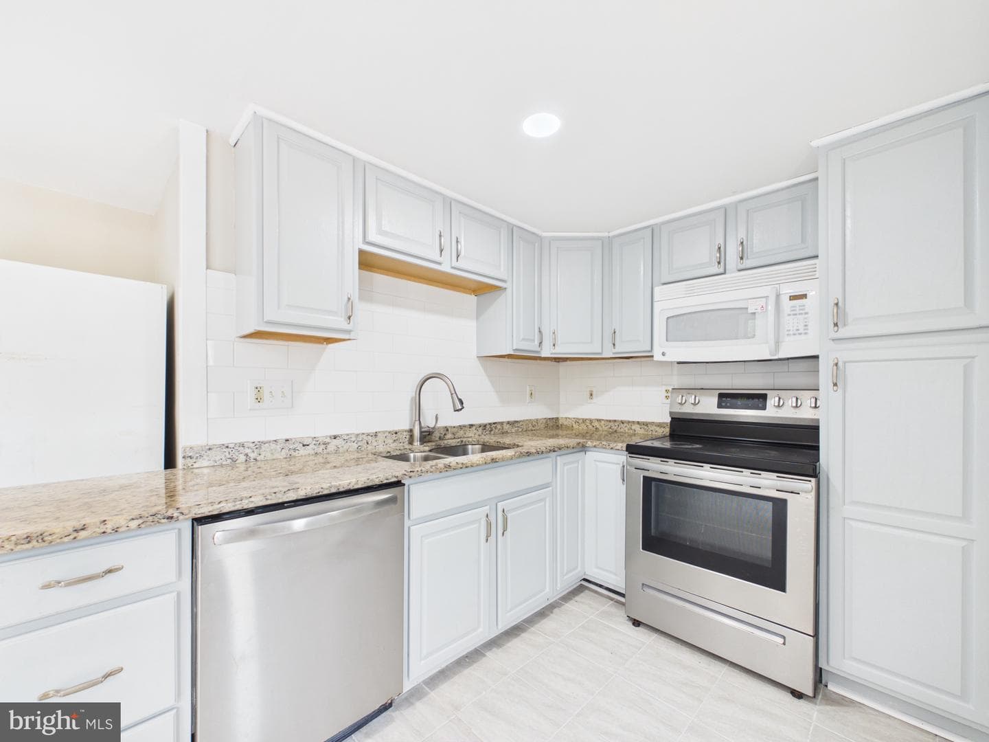 203 Shackelford Well Road photo 3