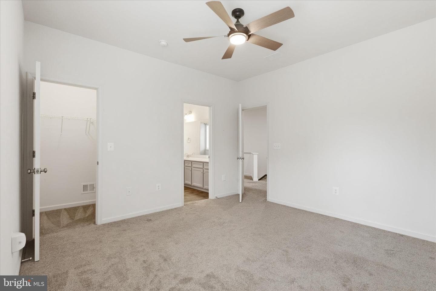 416 Crab Apple Drive photo 33